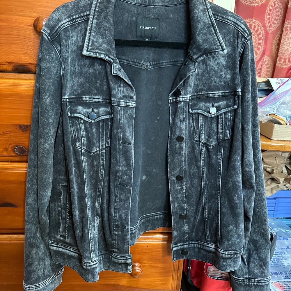 Liverpool Black Embellished Denim Jacket stretchy w/ blue rhinestone butterfly